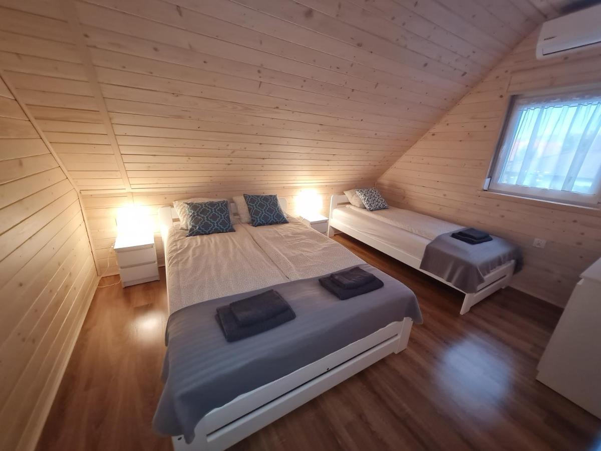 Villa Sloneczny Zakatek Lubrza  Esterno foto